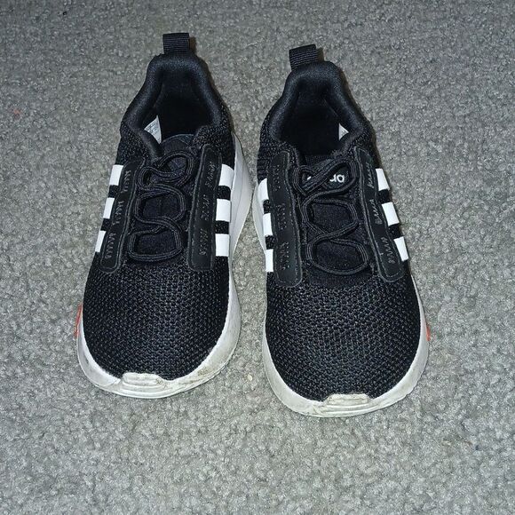 Adidas toddler boys no tie sneakers  Sz 6  EUC - Picture 2 of 7